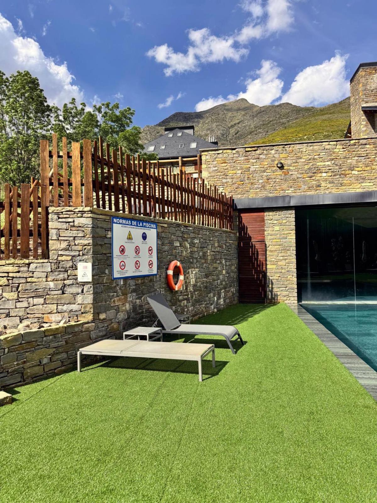 Aparthotel Siente Boí&SPA Pla de l'Ermita Exterior foto